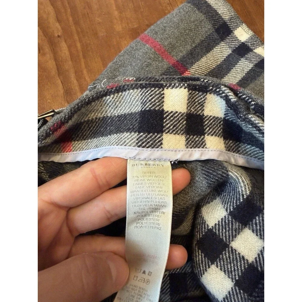 Burberry Girls Wool Novacheck plaid Gray Wrap Skirt Size 6Y